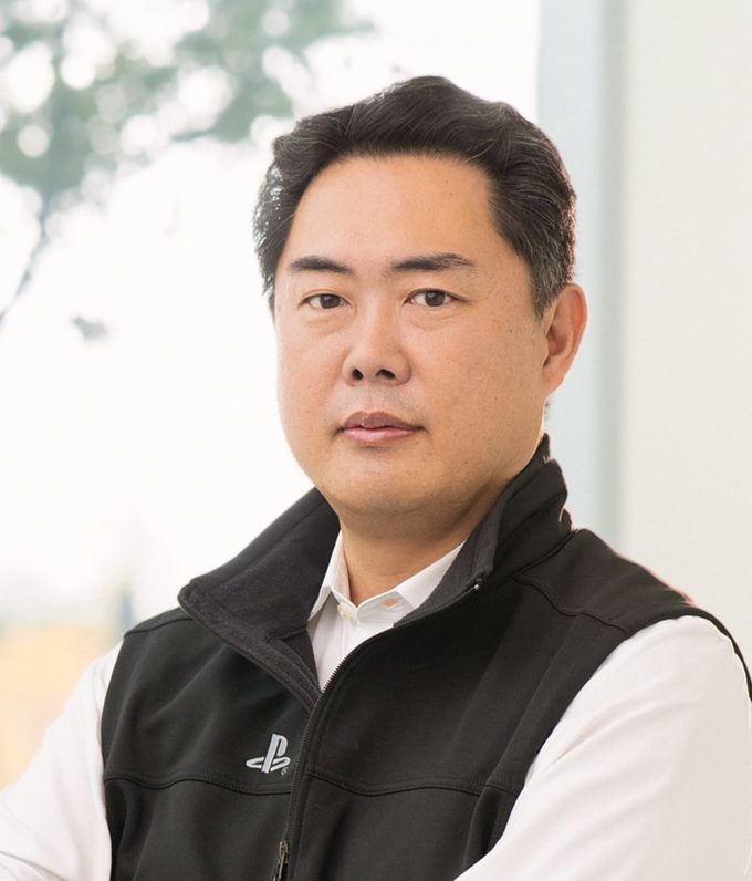 Hideaki Nishino headshot